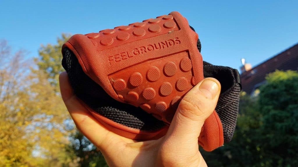 Feelgrounds barefoot shoe - the flexibility is there